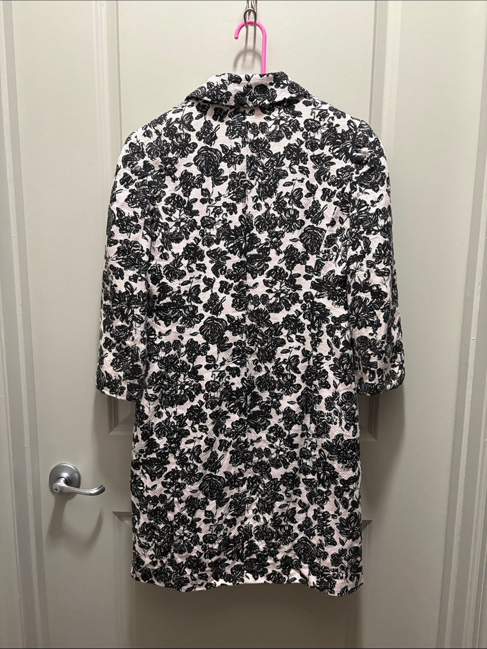 LOFT Pink Floral Trench Coat with Black Print - Picture 4 of 8